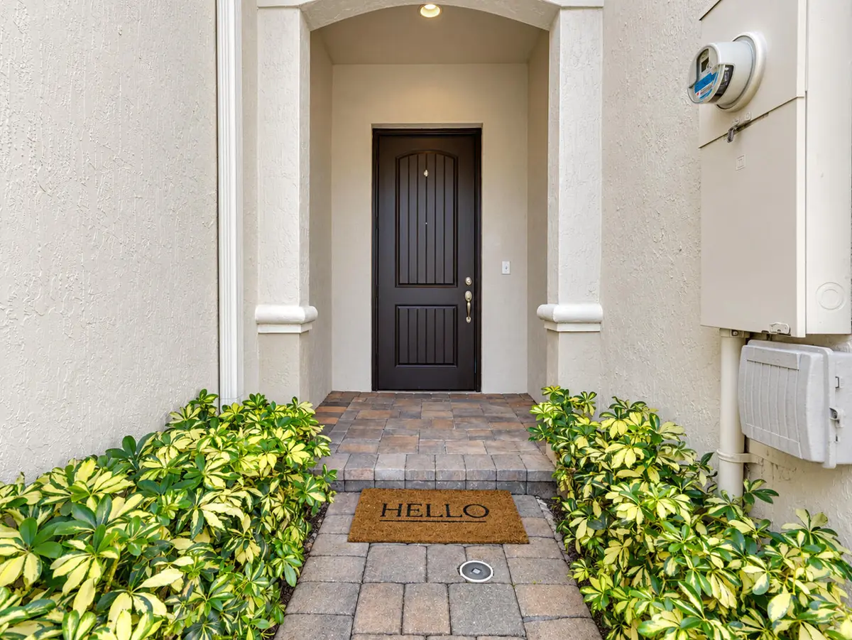 AFP06583 at 367 SE 1ST Drive, Deerfield Beach