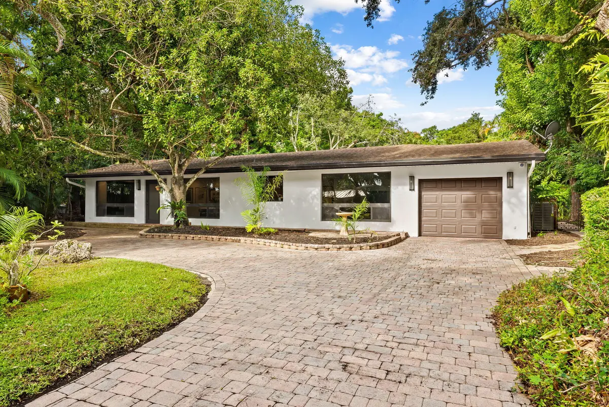 2-web-or-mls-_BWP9328 at 2643 SW 30TH Terrace, Fort Lauderdale