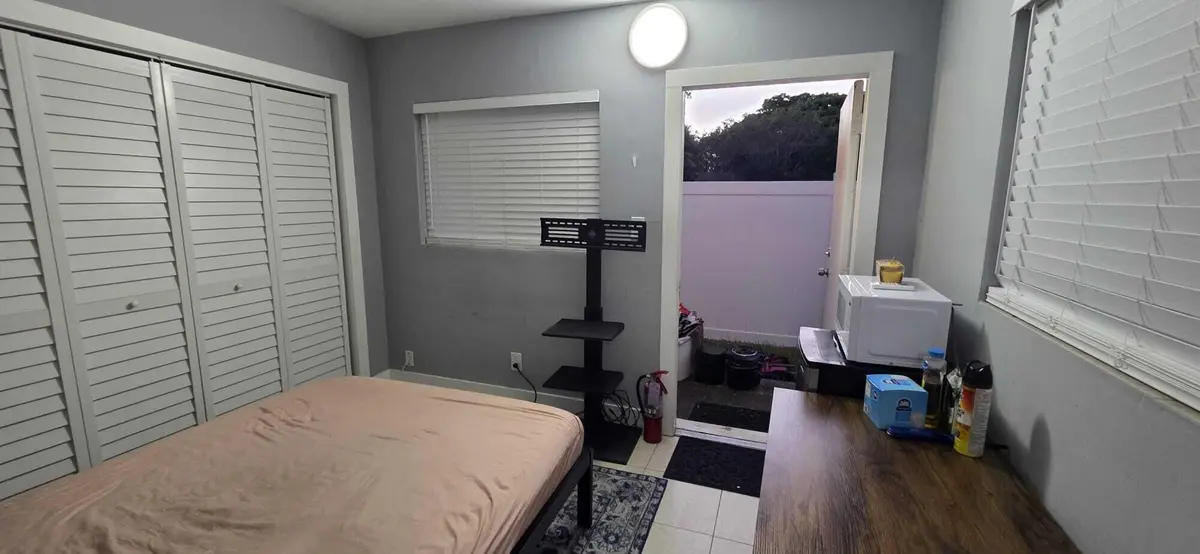 WhatsApp Image 2026-10-14 at 08.31.07 at 1109 NW 5th Street 5, Fort Lauderdale