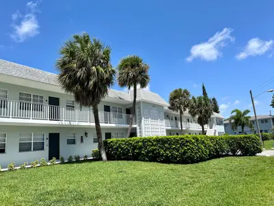 875 SW 4th Court 12, Boca Raton – Apartment for rent