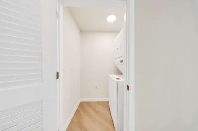 4301 NW 7th Street 3 bdrm, Miami – Apartment for rent