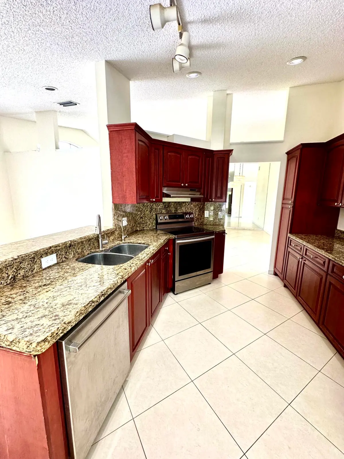 Kitchen at 9671 TAVERNIER Drive, Boca Raton