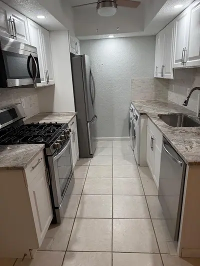382 E ROYAL PALM Road 0600, Boca Raton – Condominium for rent