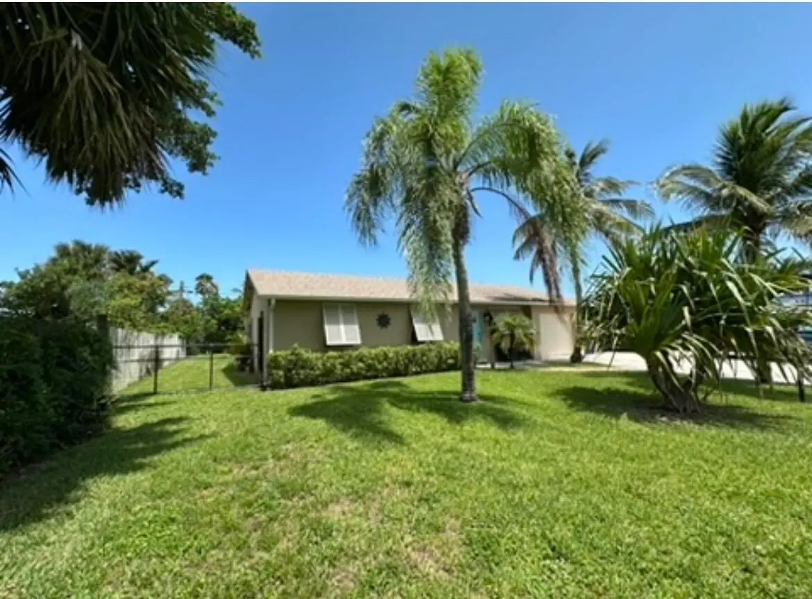 19043 SE Fearnley Drive, Tequesta, FL – photo 2