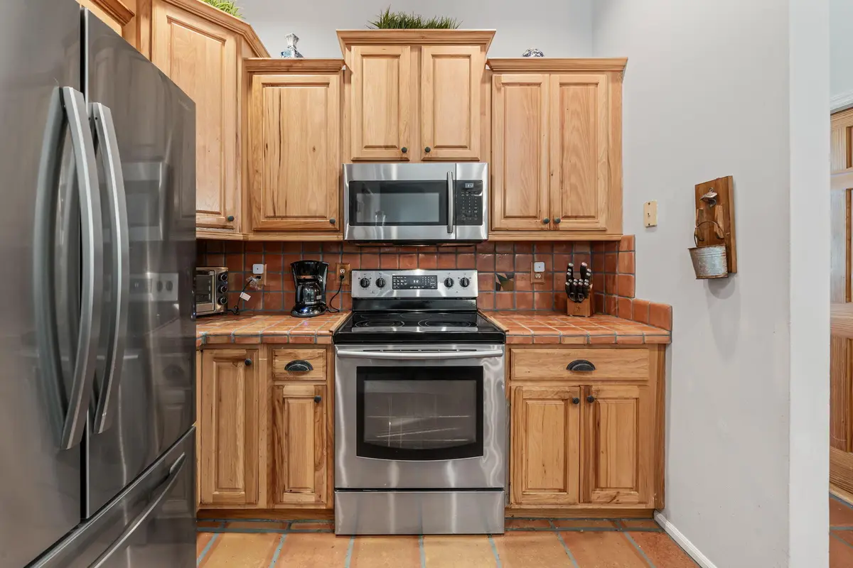 12-web-or-mls-DSC03676 at 1985 New Haven Avenue, Wellington