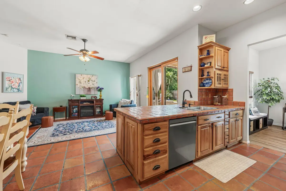 14-web-or-mls-DSC03686 at 1985 New Haven Avenue, Wellington