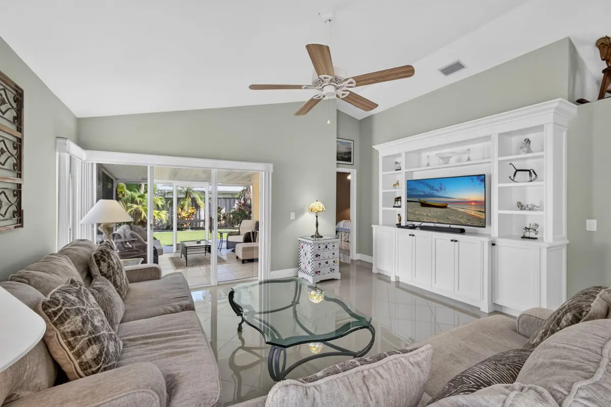 20-web-or-mls-5D1A3180 at 12 COMMODORE Place, Palm Beach Gardens