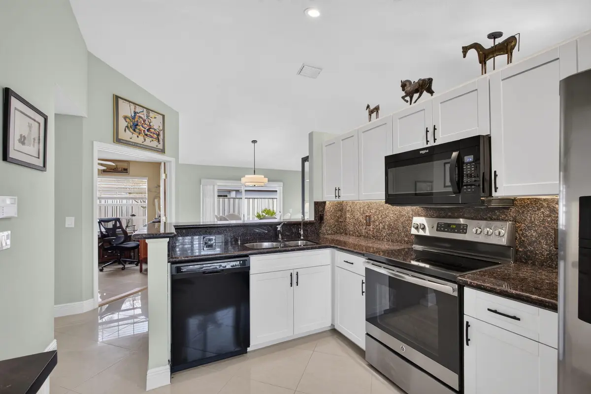 27-web-or-mls-5D1A3150 at 12 COMMODORE Place, Palm Beach Gardens
