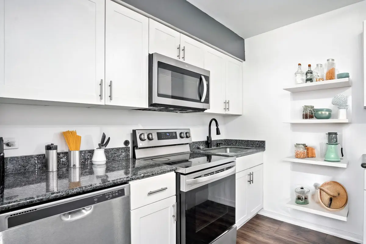 R.F024 at 101 NE 35th Street B, Pompano Beach