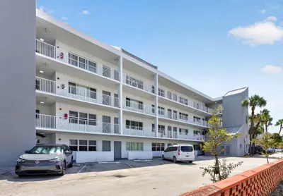 2840 NE 14th Street Causeway 203A, Pompano Beach – Condominium for sale
