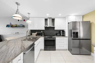 2901 S PALM AIRE Drive 402, Pompano Beach – Condominium for rent