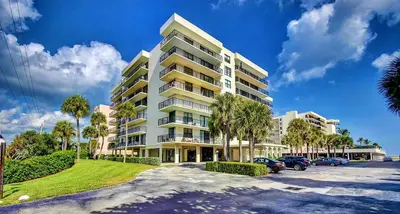 3460 S Ocean Boulevard 114, Palm Beach – Condominium for sale