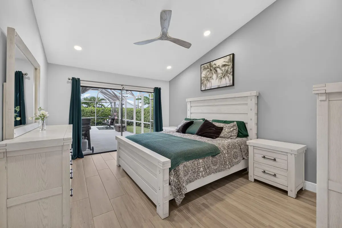 609 SE Barr Street, Port St. Lucie, FL – photo 7