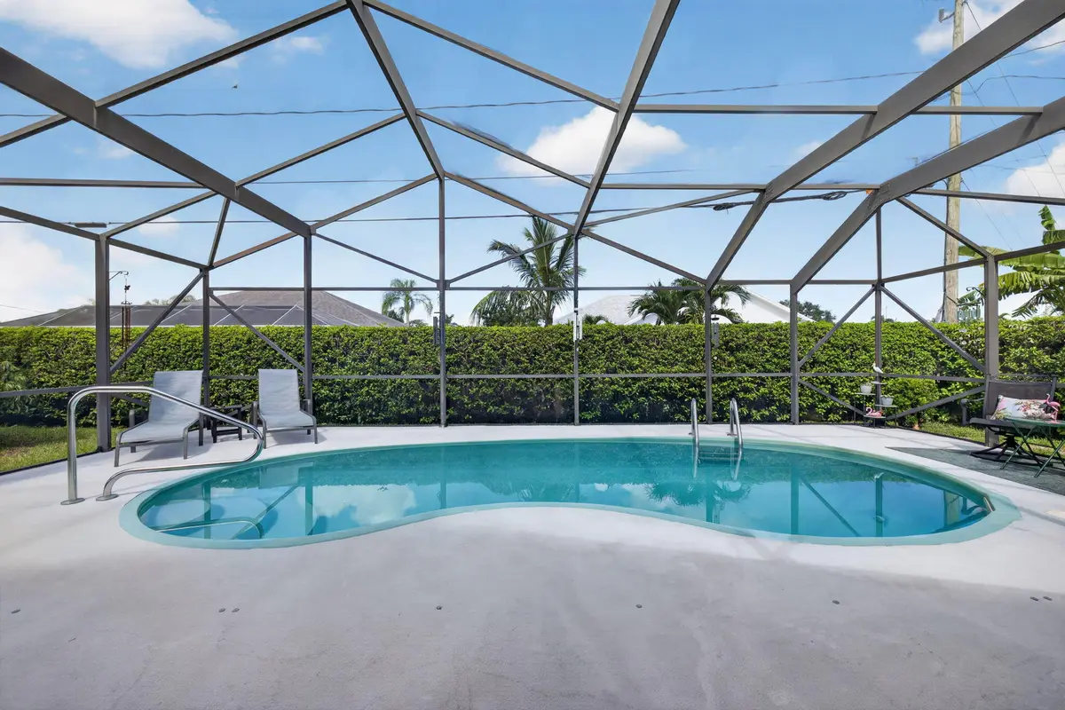 609 SE Barr Street, Port St. Lucie, FL – photo 4