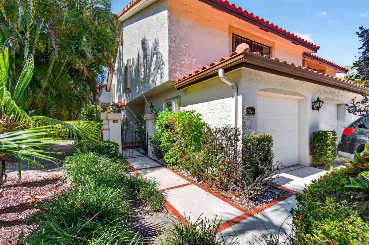 front at 7865 LA MIRADA Drive, Boca Raton