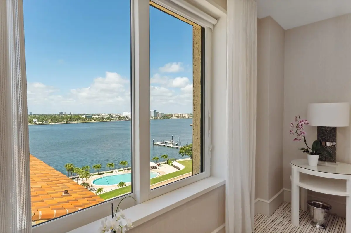 * View Guest21_150BradleyPlace906_153002 at 150 BRADLEY Place 906, Palm Beach