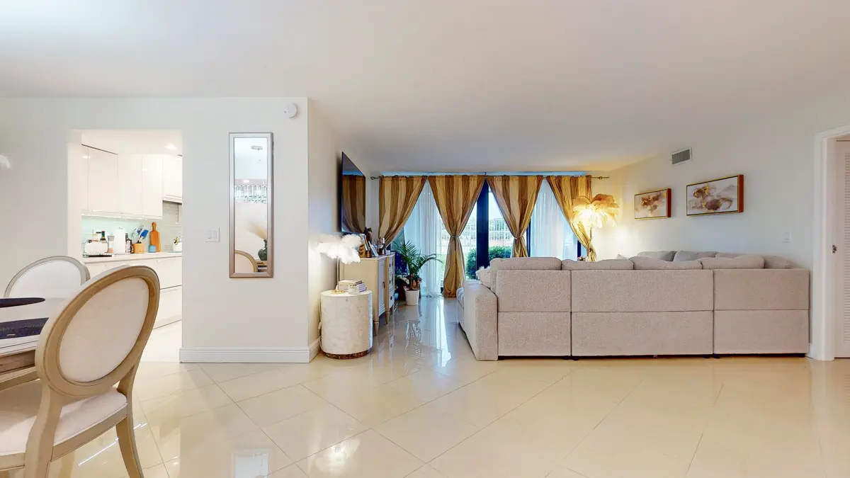 iPixx_01_2 at 3200 S OCEAN Boulevard A101, Palm Beach