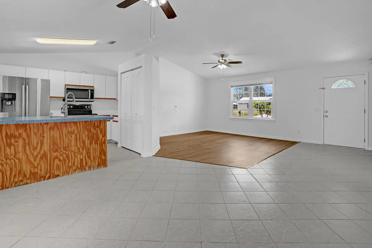 Brisbane-10 at 2031 SW Brisbane Street, Port St. Lucie