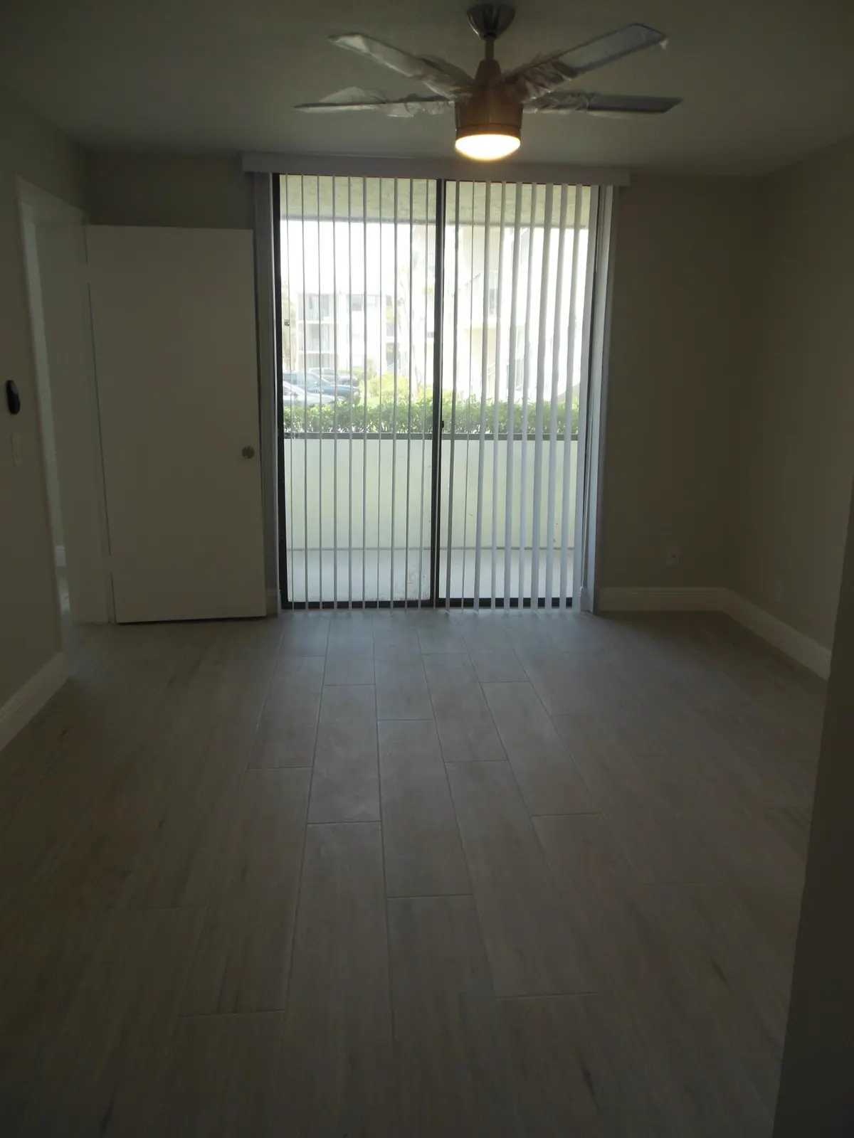 IMG_4204 at 728 EXECUTIVE CENTER Drive 110, West Palm Beach