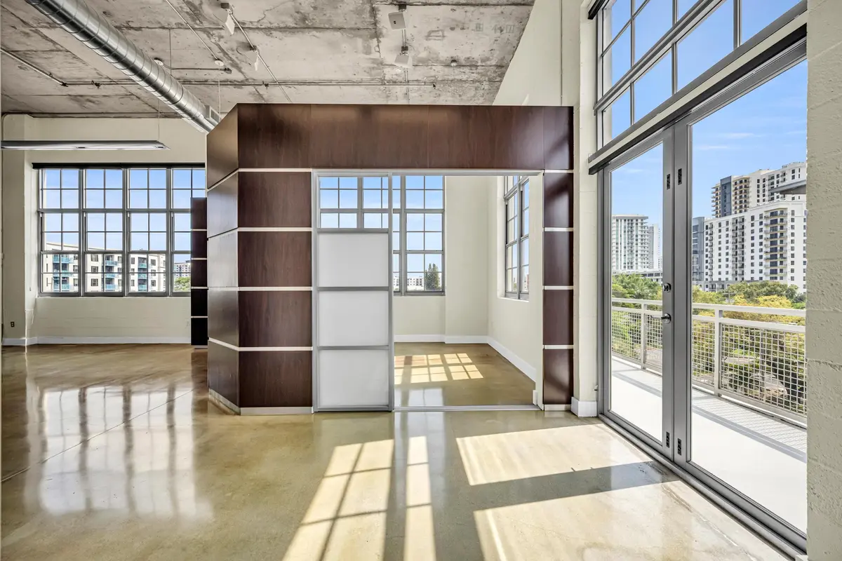 435 N ANDREWS #401-4 at 435 N Andrews Avenue 401, Fort Lauderdale
