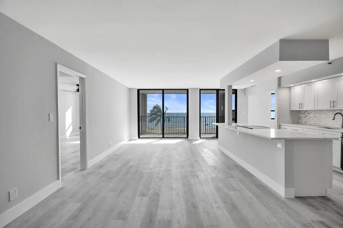 200 (7) at 1500 N Ocean Boulevard 305, Pompano Beach