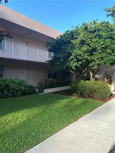 4280 OAKS Terrace 101, Pompano Beach – Condominium for rent