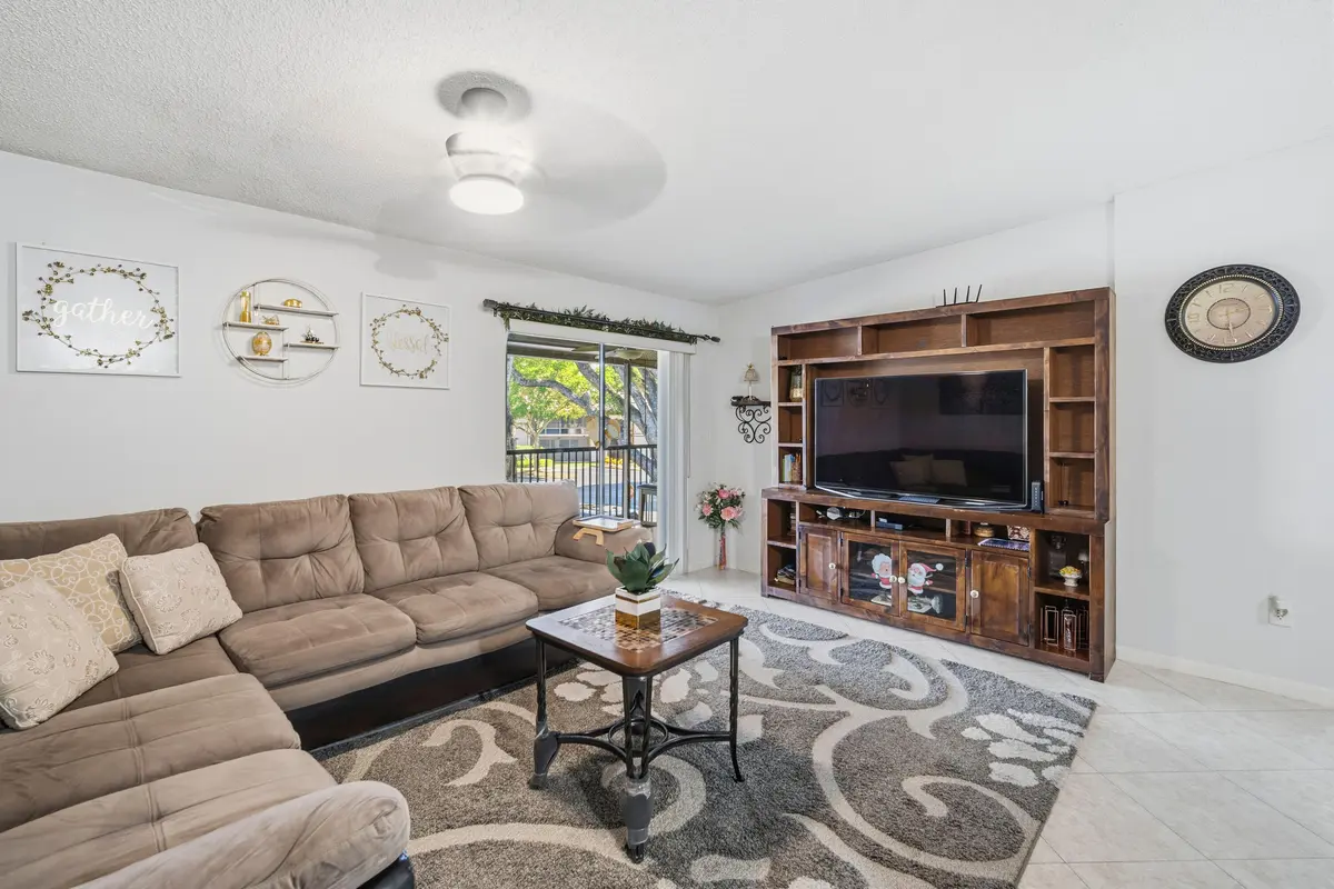 DSC04305 at 9965 N BELFORT Circle 209, Tamarac