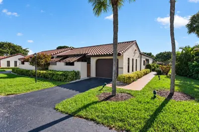 21923 Arriba Real, Boca Raton – Villa for rent