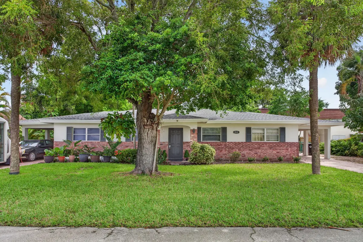 1-web-or-mls-2010-1 at 2010 NE 33RD Street, Lighthouse Point