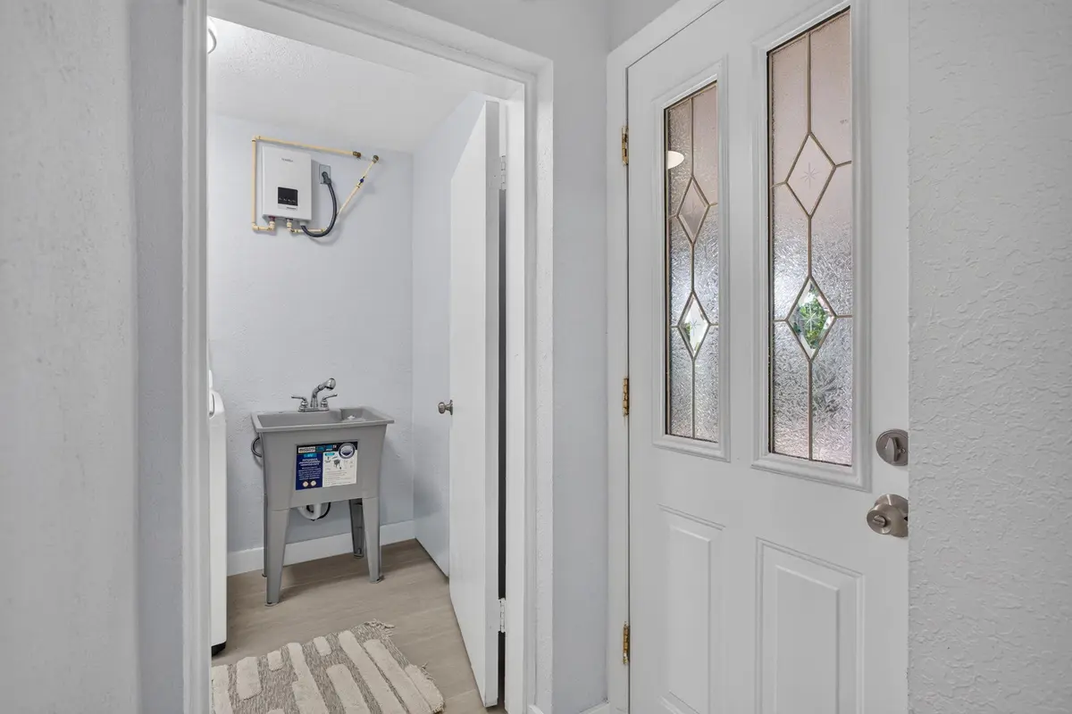 6-web-or-mls-2010-6 at 2010 NE 33RD Street, Lighthouse Point
