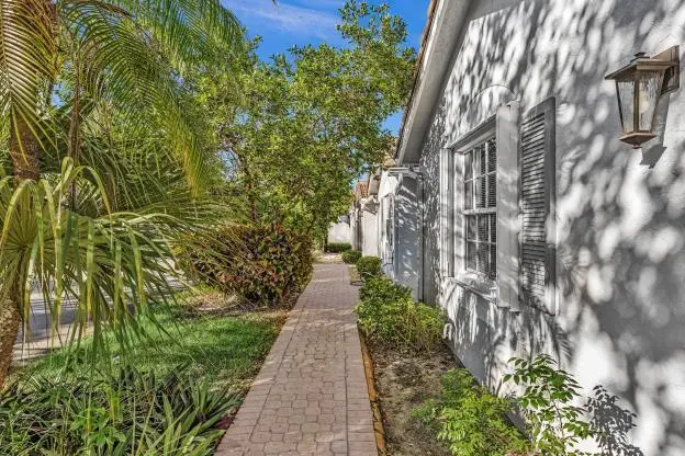 j0a2u5heq2 at 5190 SABAL GARDENS Lane 6, Boca Raton