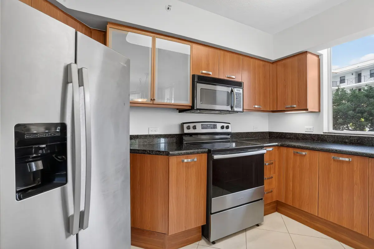 14-web-or-mls-2011-14 at 2011 N OCEAN Boulevard 205, Fort Lauderdale