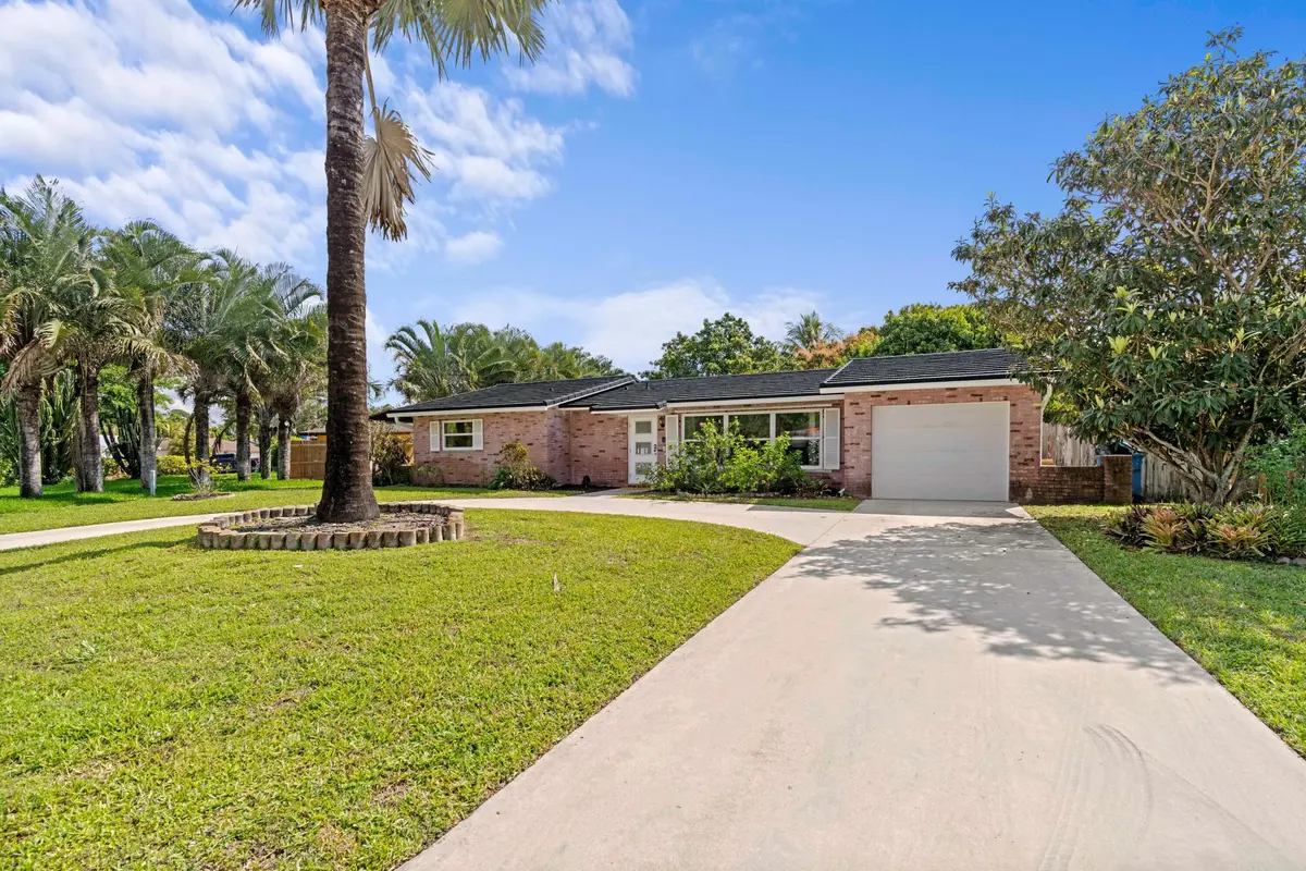 DSC06507_1.jpg-SMALL at 324 SANDPIPER Avenue, Royal Palm Beach
