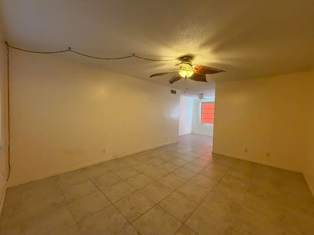 IMG_3032 at 900 TALLWOOD Avenue 107, Hollywood