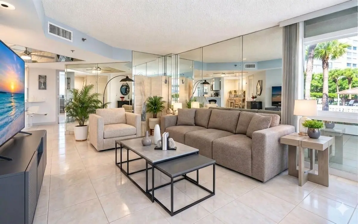 Living area at 3870 N Hwy A1A, Fort Pierce