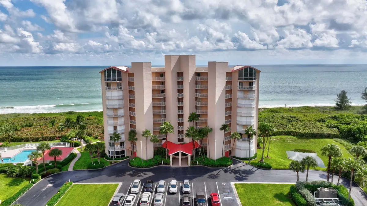 Bldg 1 at 3870 N Hwy A1A, Fort Pierce
