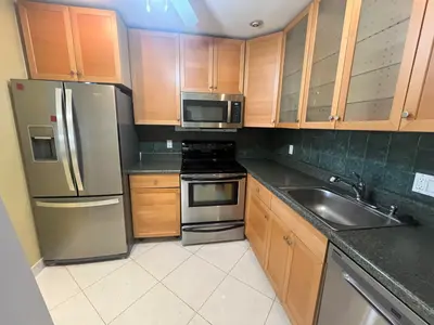 278 SEVILLE L, Delray Beach – Condominium for sale