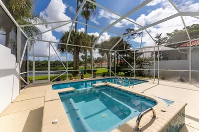 2067 Valencia Drive, Delray Beach – Single Family Residence for sale