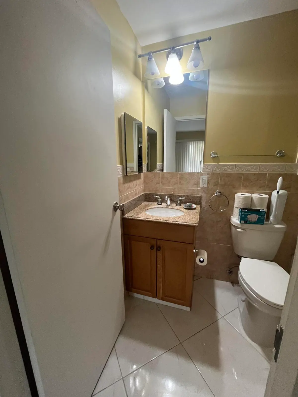 primary bathroom at 278 SEVILLE L, Delray Beach