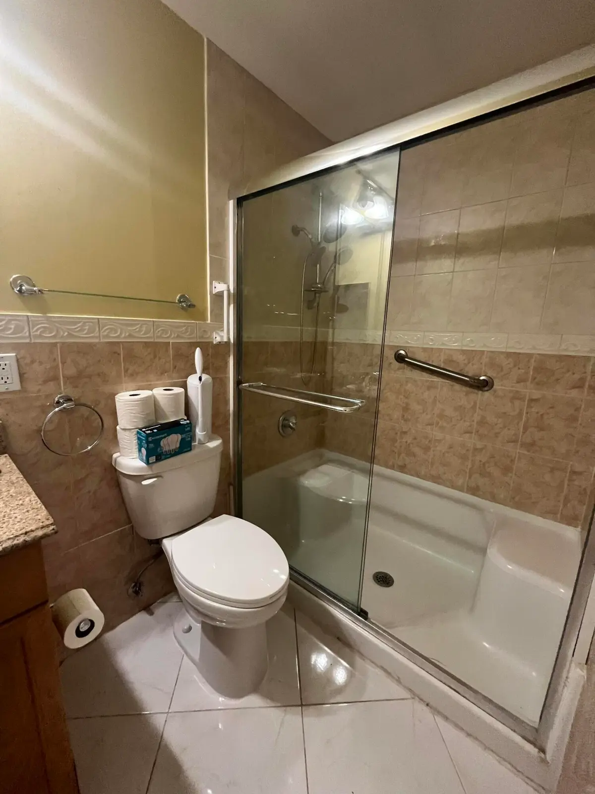 primary bathroom at 278 SEVILLE L, Delray Beach