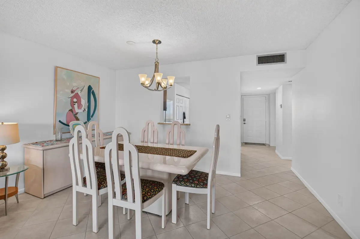 6-web-or-mls-DSC_6599 at 6936 HUNTINGTON Lane 403, Delray Beach