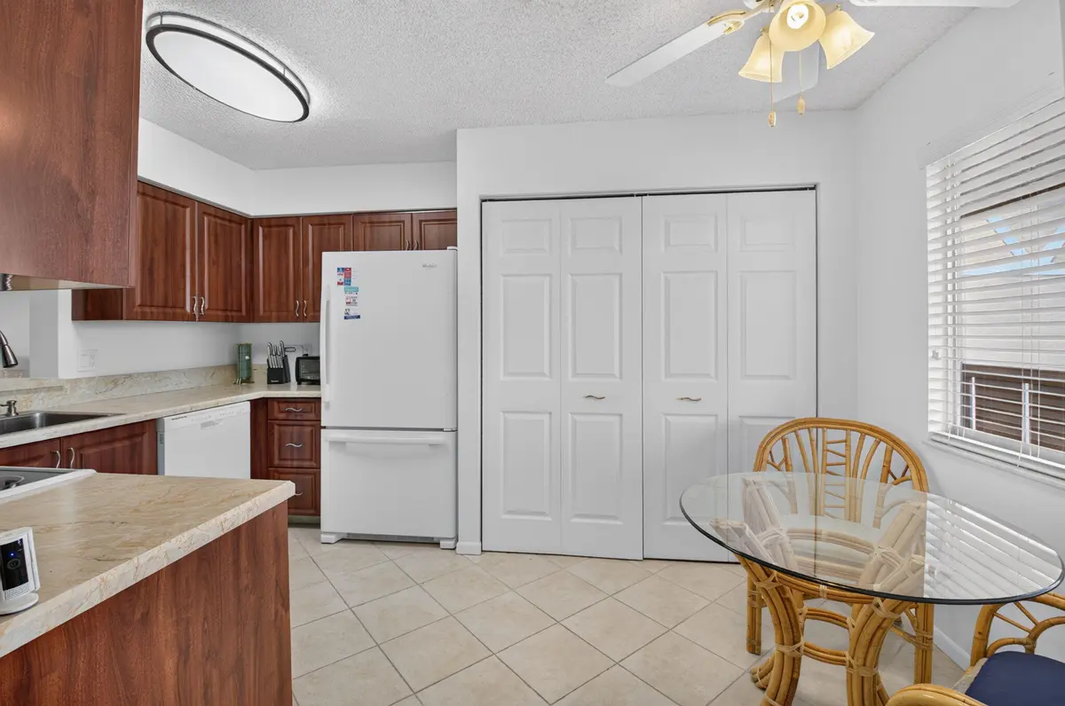 13-web-or-mls-DSC_6634 at 6936 HUNTINGTON Lane 403, Delray Beach