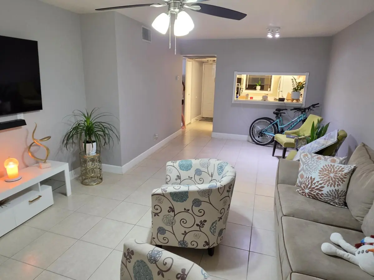 7101 GOLF COLONY Court 104, Lake Worth, FL – photo 3