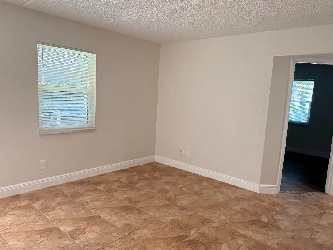 KITCHEN at 510 M Street Apt 1, West Palm Beach