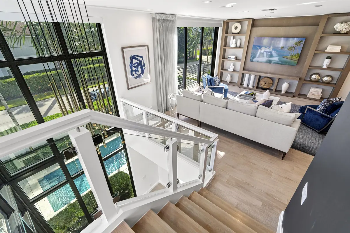 Main Living at 160 Andrews Avenue 3c, Delray Beach