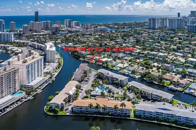 460 Paradise Isle Boulevard 101, Hallandale Beach – Stock Cooperative for sale