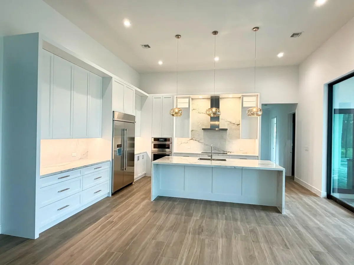 Kitchen at 6339 WOODTHRUSH Court, Palm Beach Gardens