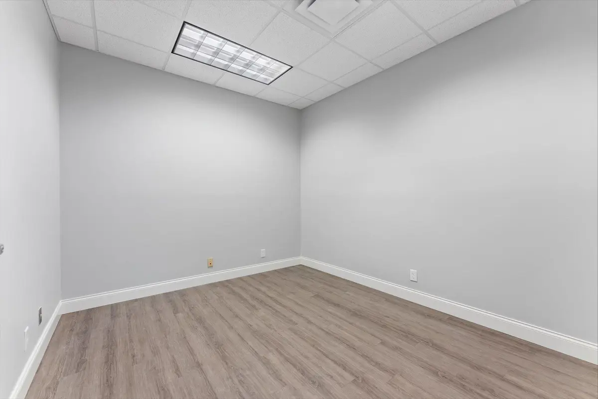 04 - Representative Interior - Private O at 5114 OKEECHOBEE Boulevard 101, West Palm Beach