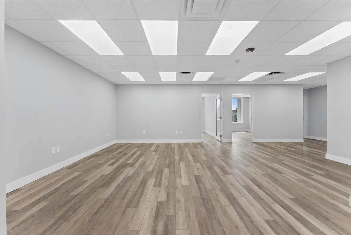 02 - Open Work Area at 5114 OKEECHOBEE Boulevard 210, West Palm Beach