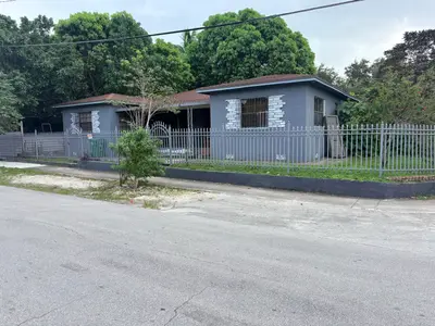 80 NE 68TH Street, Miami – Single Family Residence for rent